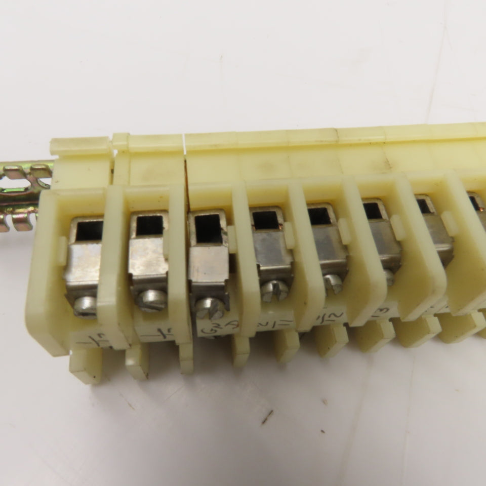 Allen Bradley Bul 1492 Style CA Wire Terminal Block Rail Assembly Lot Of 60