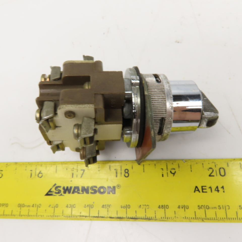 Square D Class 9001 Type TB 2 Position Selector Switch 600VAC 120VDC