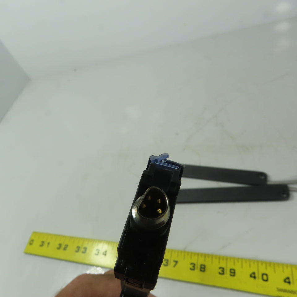 Keyence FS-V31CP Sensor Amplifier Fiber Optic Sensor W/Optic Sensors Damaged