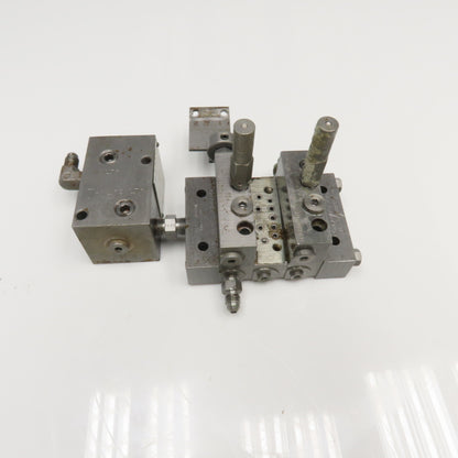 Lubriquip Graco 527-100-581 Lubrication Divider Valve Bank Manifold W/ Filter