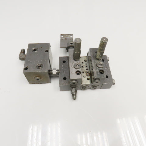 Lubriquip Graco 527-100-581 Lubrication Divider Valve Bank Manifold W/ Filter