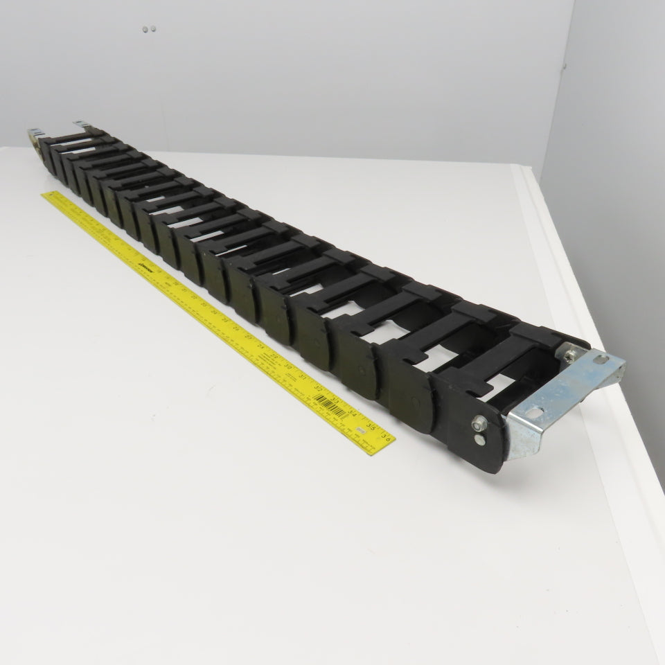 Igus 35.2.125 3-1/2" x 2" Feed Thru Wireway Energy Drag Chain W/ Anchors 50" OAL