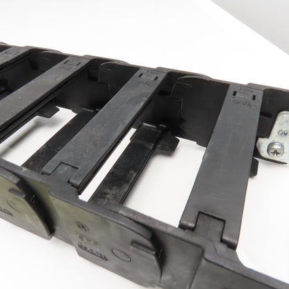 Igus 35.2.125 3-1/2" x 2" Feed Thru Wireway Energy Drag Chain W/ Anchors 50" OAL
