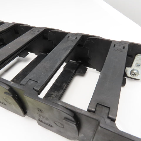Igus 35.2.125 3-1/2" x 2" Feed Thru Wireway Energy Drag Chain W/ Anchors 50" OAL