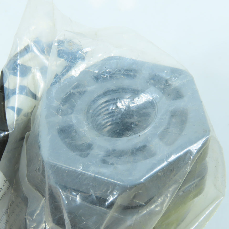 Hayward 1/2" Bulkhead Tank Fitting CPVC/EPDM FPT x FPT
