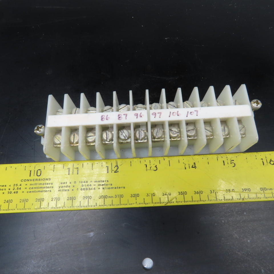 Allen Bradley 1492-HJ 24A 600V 12 Position Wire Terminal Block Lot Of 4