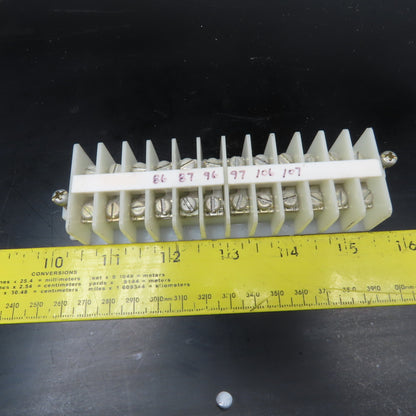 Allen Bradley 1492-HJ 24A 600V 12 Position Wire Terminal Block Lot Of 4