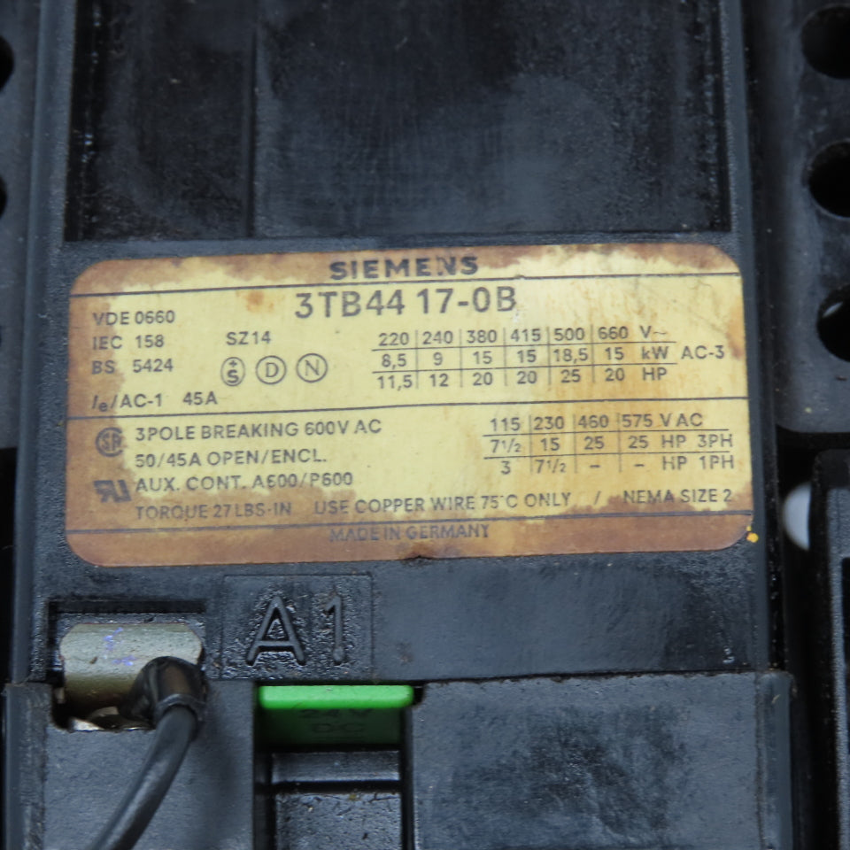 Siemens 3TB44 17-0B Contactor Starter Relay 600V 20Hp 24VDC Coil