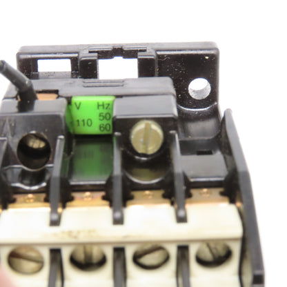 Siemens 3TH82620A Contactor Relay 600V 6NO 2NC Contacts 110/120V Coil