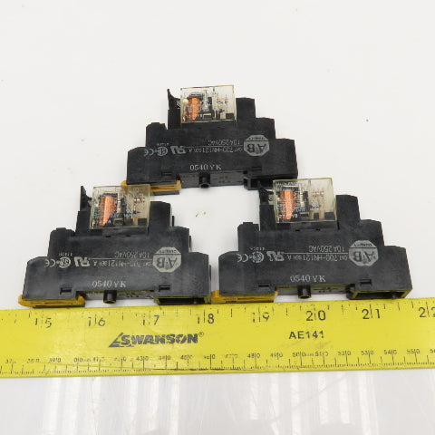 Allen Bradley 700-HN121 700-HK36Z24 120VAC Relay W/ Socket Base Lot Of 3