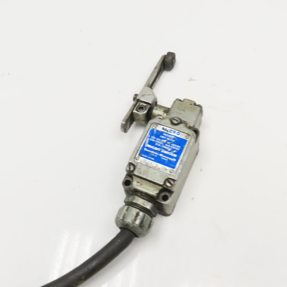 Honeywell 1LS3-J 480VAC 230VDC Roller Rocker Arm Limit Switch