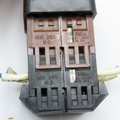 Fuji Electric AH30-ICA012 3 Position Keyed Selector Switch 600VAC