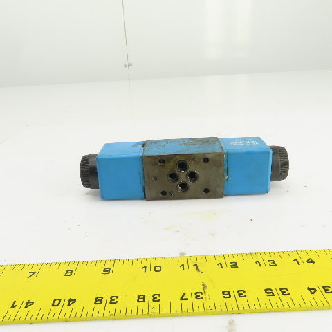 Vickers DG4V-3S-2C-M-U-T5-60 Hydraulic Directional Control Valve 1450PSI