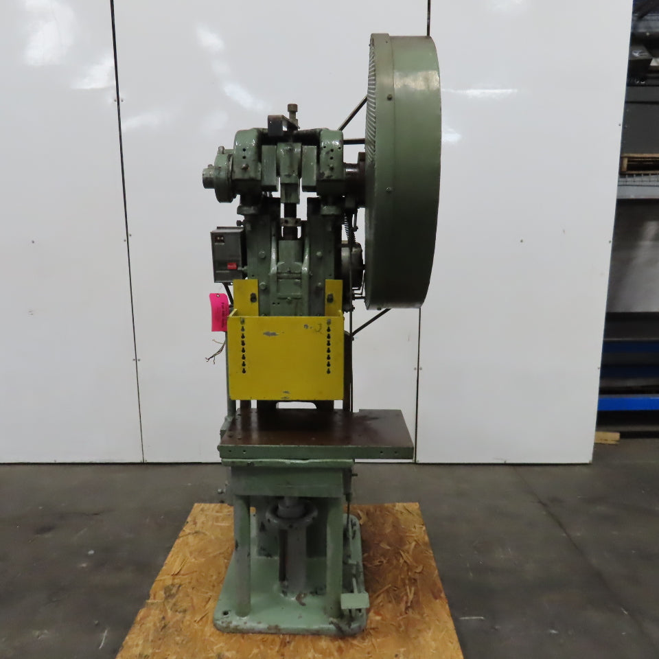 Advance Machine Model 24 Adjustable Bed Horn Die 5-1/2" Stroke 2Hp 208/440V