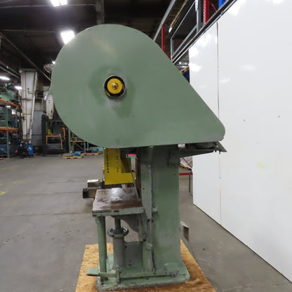 Advance Machine Model 24 Adjustable Bed Horn Die 5-1/2" Stroke 2Hp 208/440V