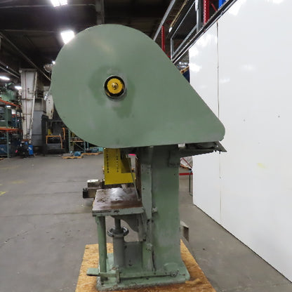 Advance Machine Model 24 Adjustable Bed Horn Die 5-1/2" Stroke 2Hp 208/440V