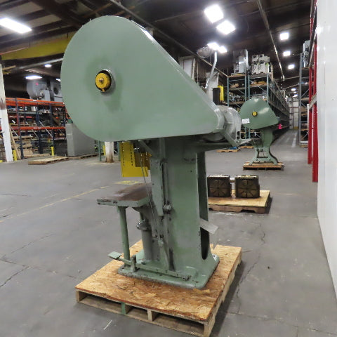 Advance Machine Model 24 Adjustable Bed Horn Die 5-1/2" Stroke 2Hp 208/440V