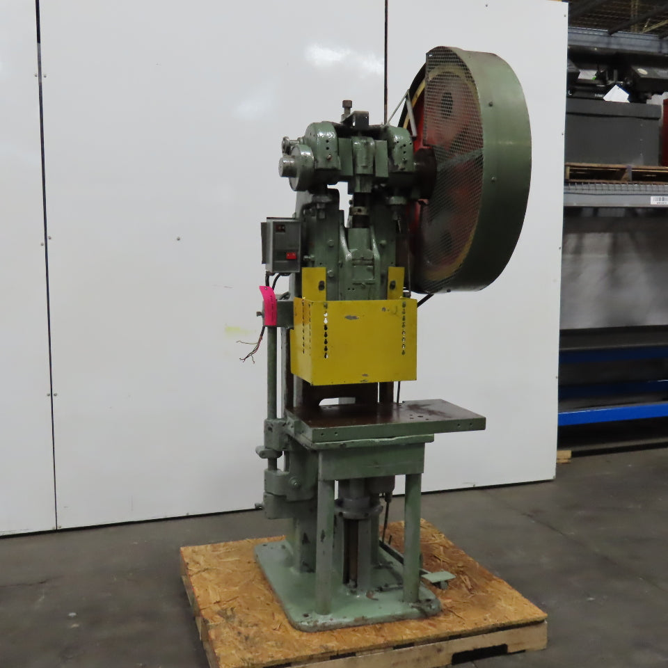 Advance Machine Model 24 Adjustable Bed Horn Die 5-1/2" Stroke 2Hp 208/440V