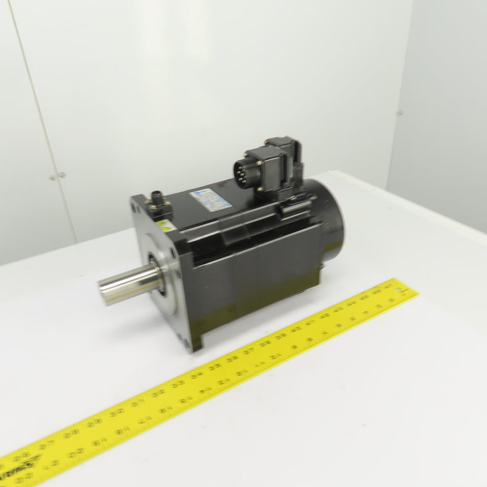 Okuma BL-MC100E-30SBA 3kW AC Servo Motor 3000RPM 133V 3PH
