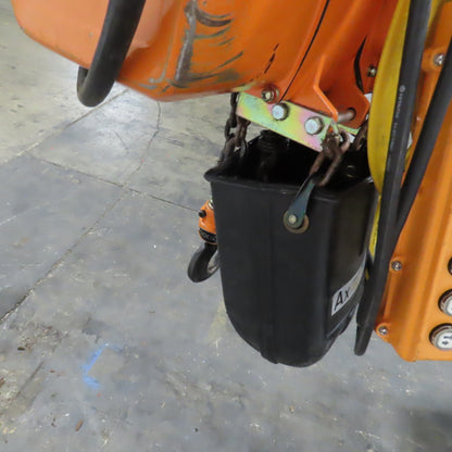 Hitachi 1/2SH 500KG 1000LB Electric Chain Hoist 220/415V 3PH W/Power Trolley
