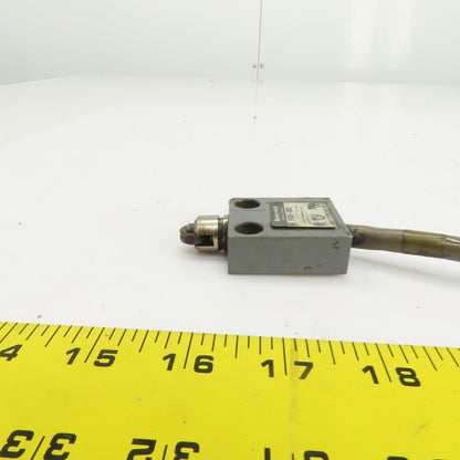 Honeywell 914CE2-33N37 Micro Roller Plunger Limit Switch