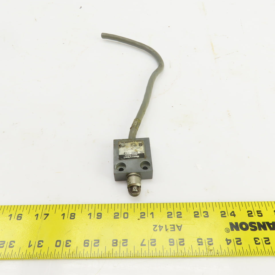 Honeywell 914CE2-2IN36 Roller Plunger Limit Switch