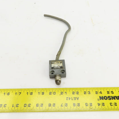 Honeywell 914CE2-2IN36 Roller Plunger Limit Switch