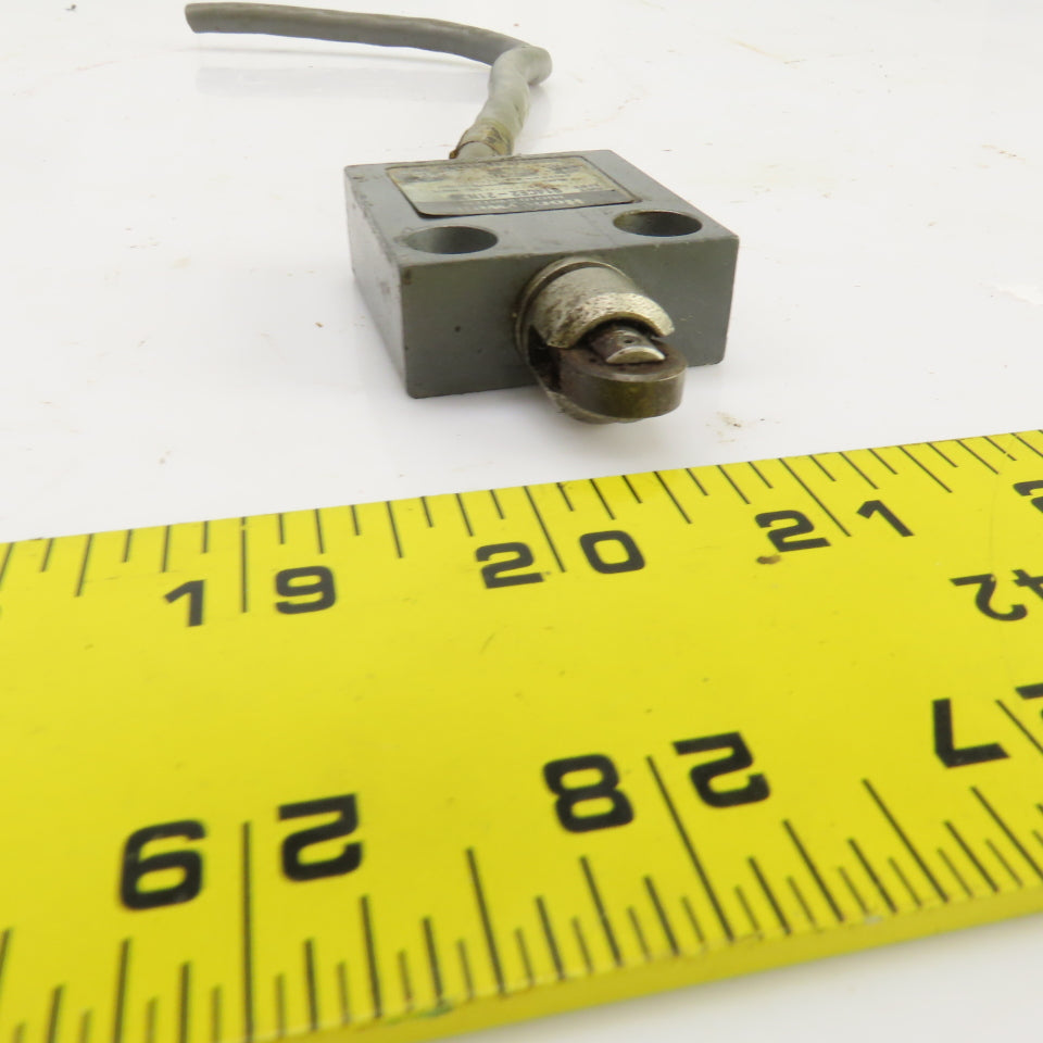 Honeywell 914CE2-2IN36 Roller Plunger Limit Switch