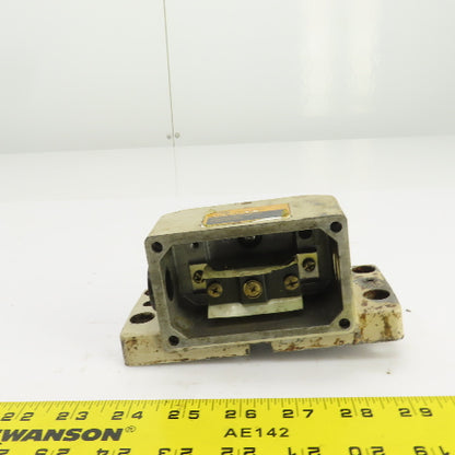 Omron 2 ZB Q2-13N Roller Plunger Limit Switch