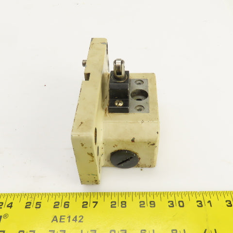 Omron 2 ZB Q2-13N Roller Plunger Limit Switch