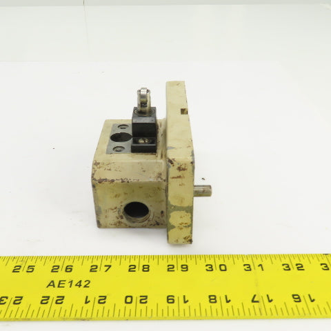 Omron 2 ZB Q2-13N Roller Plunger Limit Switch