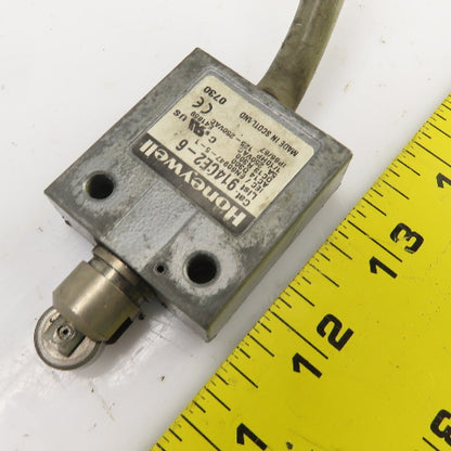 Honeywell 914CE2-6 Roller Plunger Limit Switch 250VAC 18VDC