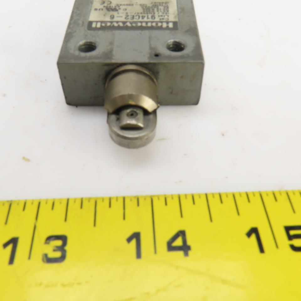 Honeywell 914CE2-6 Roller Plunger Limit Switch 250VAC 18VDC