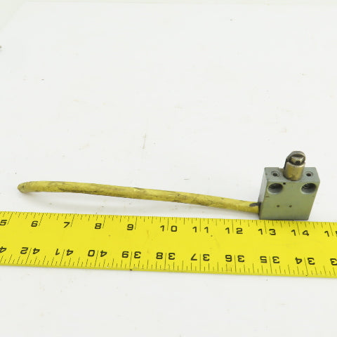 Square D MS02S0206 Class 9007 120/250VAC Roller Plunger Limit Switch