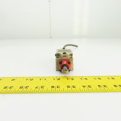 Omron DB4 Roller Plunger Limit Switch 500V