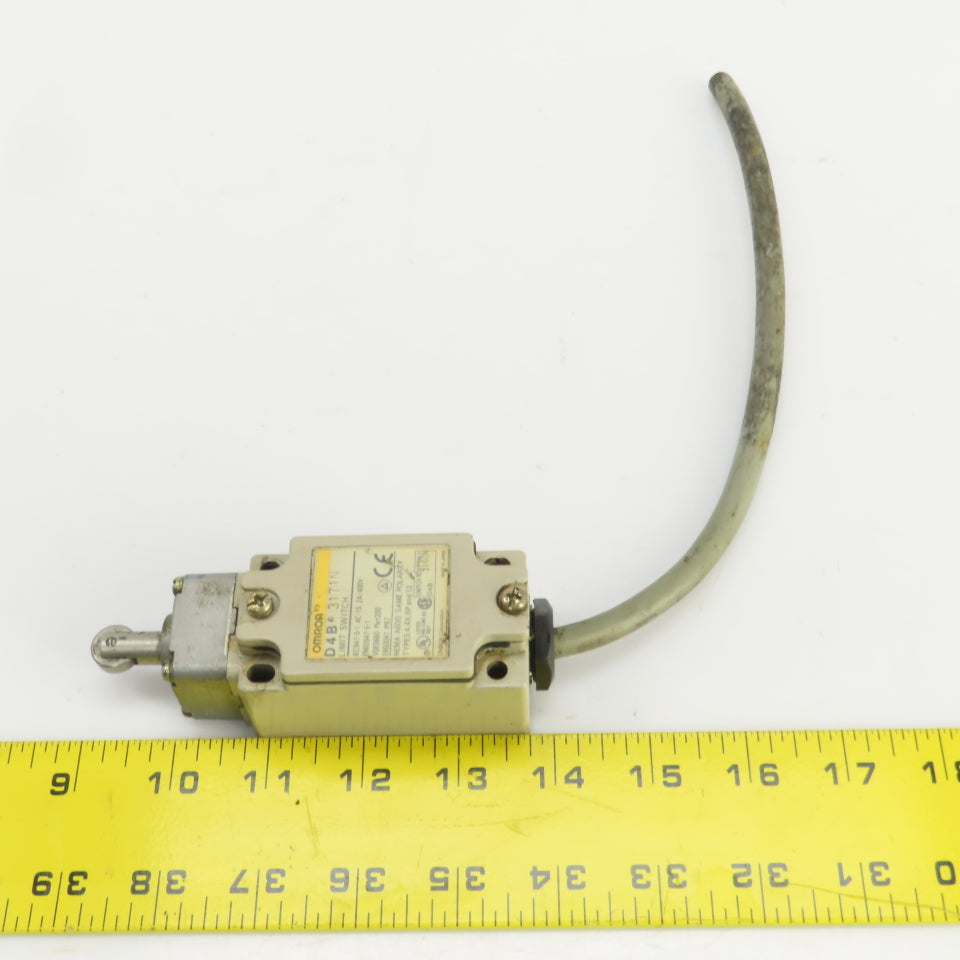 Omron DB4-3171N Roller Plunger Limit Switch 400V
