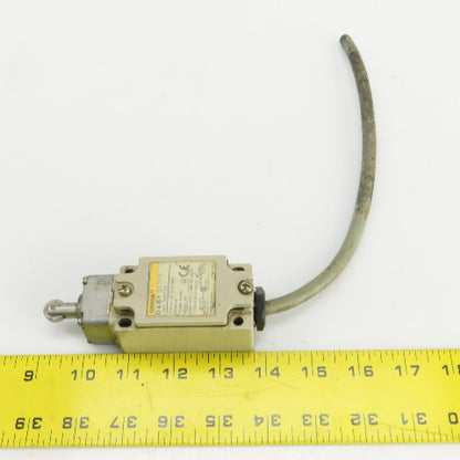 Omron DB4-3171N Roller Plunger Limit Switch 400V