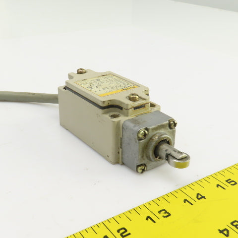 Omron DB4-3171N Roller Plunger Limit Switch 400V