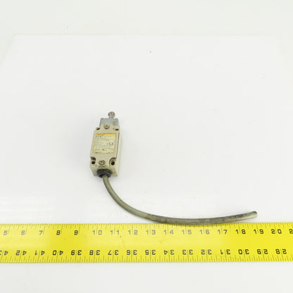 Omron DB4-3171N Roller Plunger Limit Switch 400V