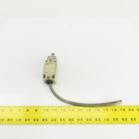 Omron DB4-3171N Roller Plunger Limit Switch 400V