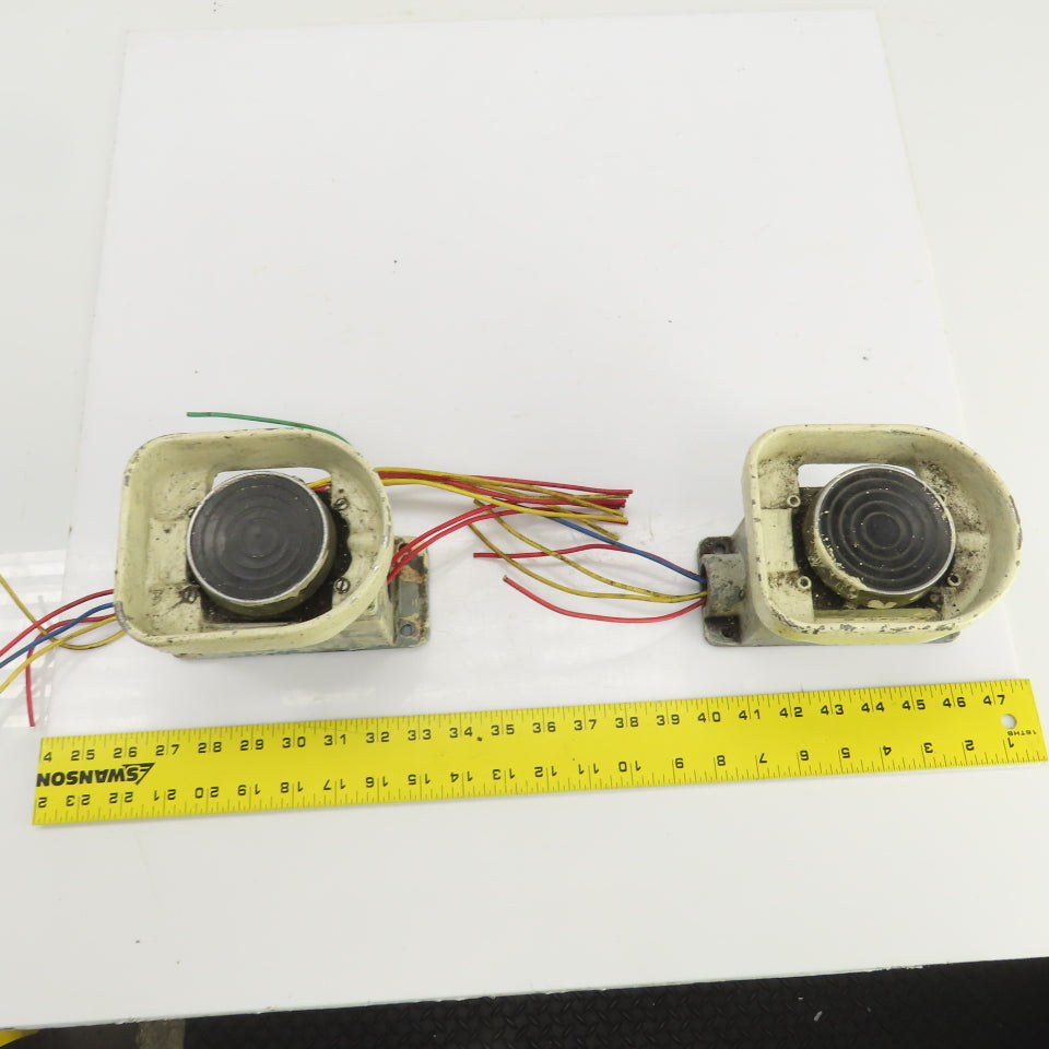 Okuma MX-55VB Two Hand Push Button Control Switches Voltage Unknown Lot Of 2