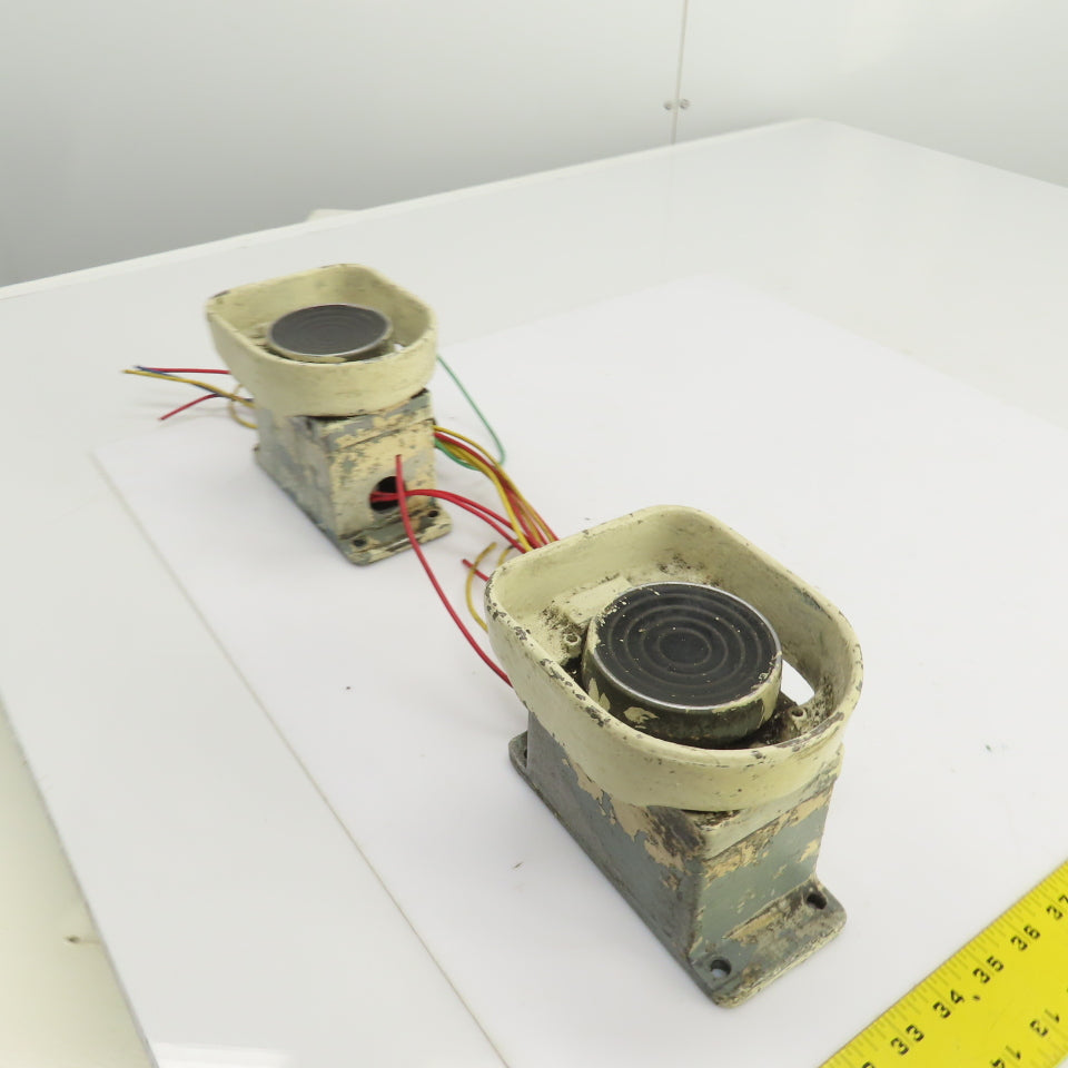 Okuma MX-55VB Two Hand Push Button Control Switches Voltage Unknown Lot Of 2