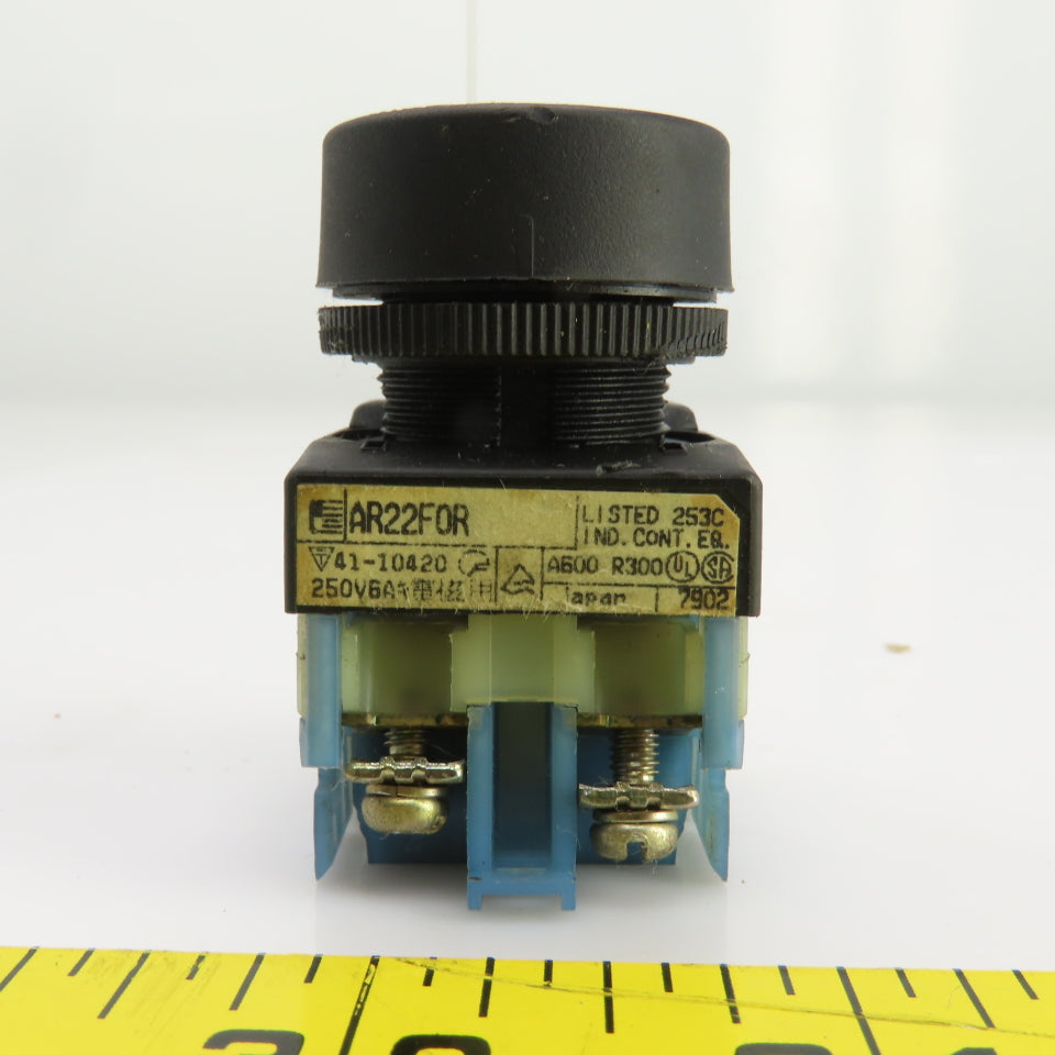 Fuji AR22FOR Momentary Contact Yellow Push Button 250V Lincoln Pulse Power 500