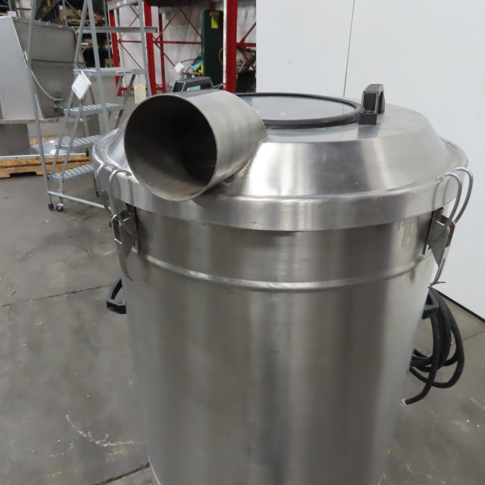 Nilfisk R305X 480V 3Ph 60Hz 2.55kW Stainless Steel Trim Vacuum 150L Capacity