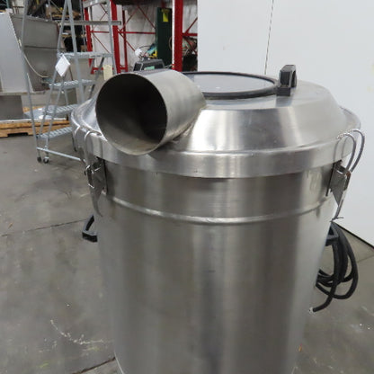 Nilfisk R305X 480V 3Ph 60Hz 2.55kW Stainless Steel Trim Vacuum 150L Capacity