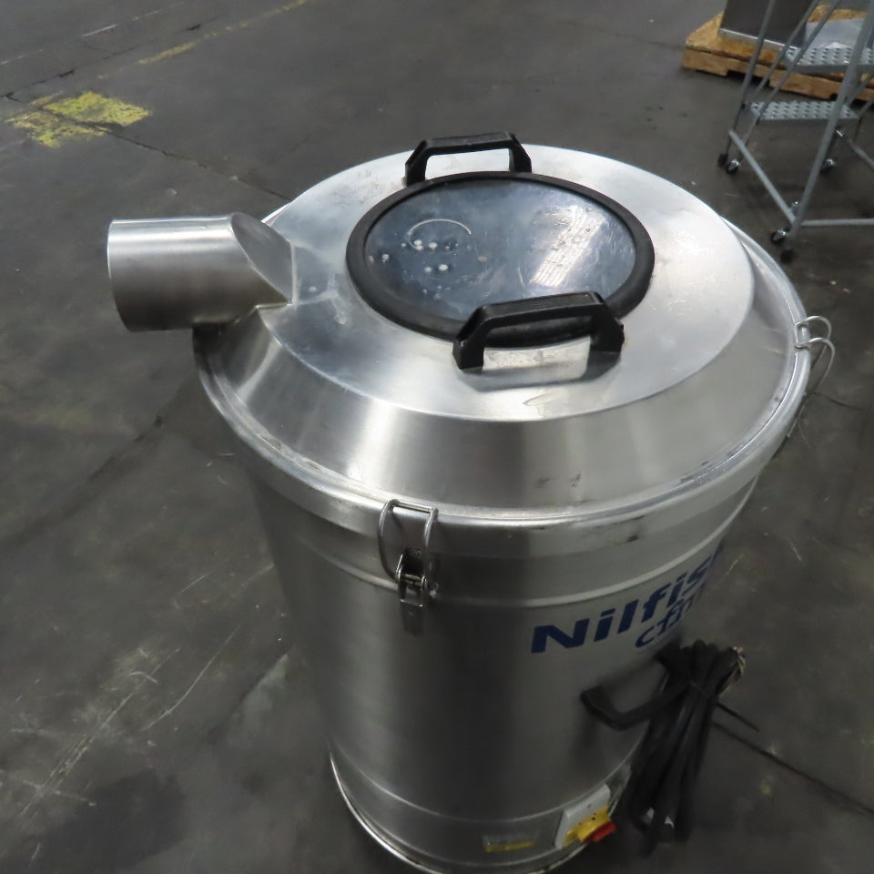 Nilfisk R305X 480V 3Ph 60Hz 2.55kW Stainless Steel Trim Vacuum 150L Capacity