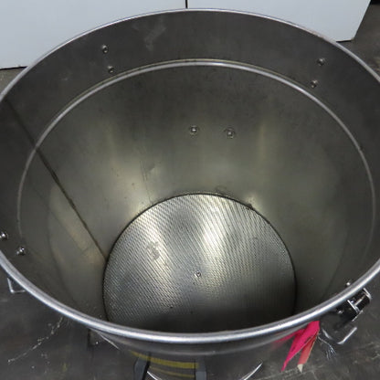 Nilfisk R305 480V 3Ph 60Hz 2.55kW Stainless Steel Trim Vacuum 150L Capacity