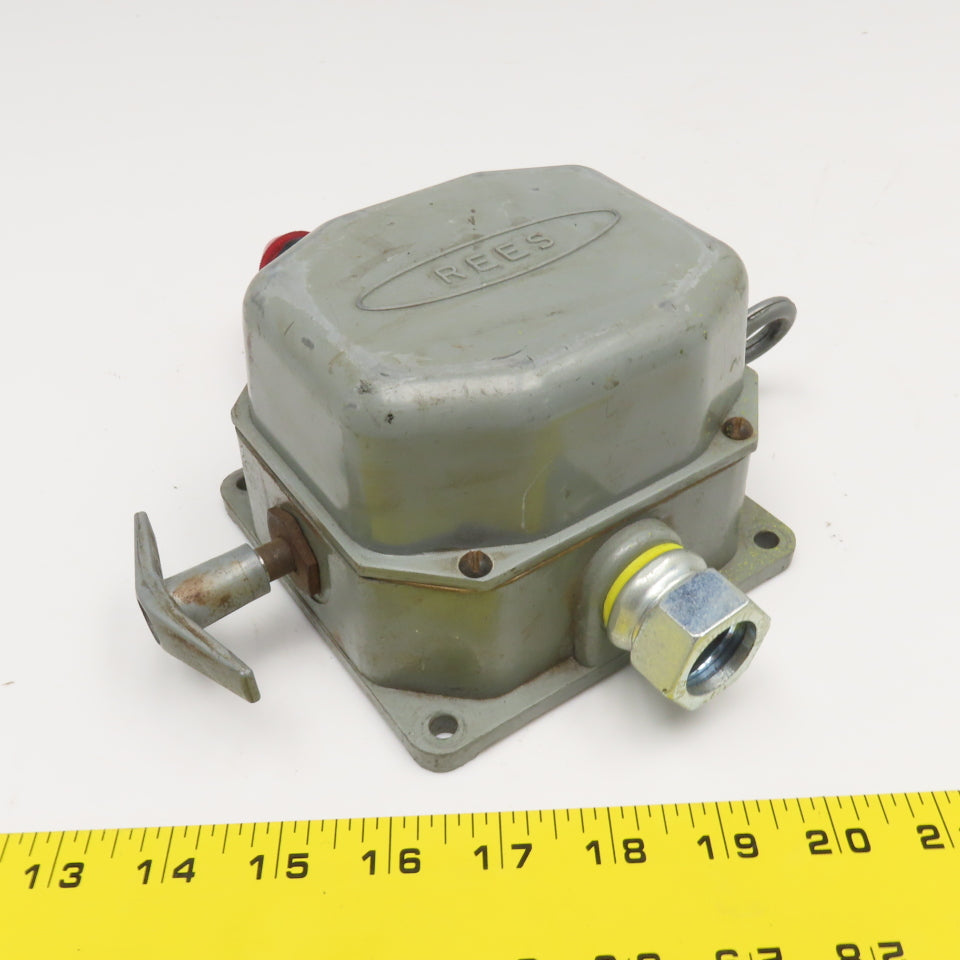 Rees 40500-000 Heavy Duty Cable Pull Switch 600VAC 250VDC W/ Pilot Light
