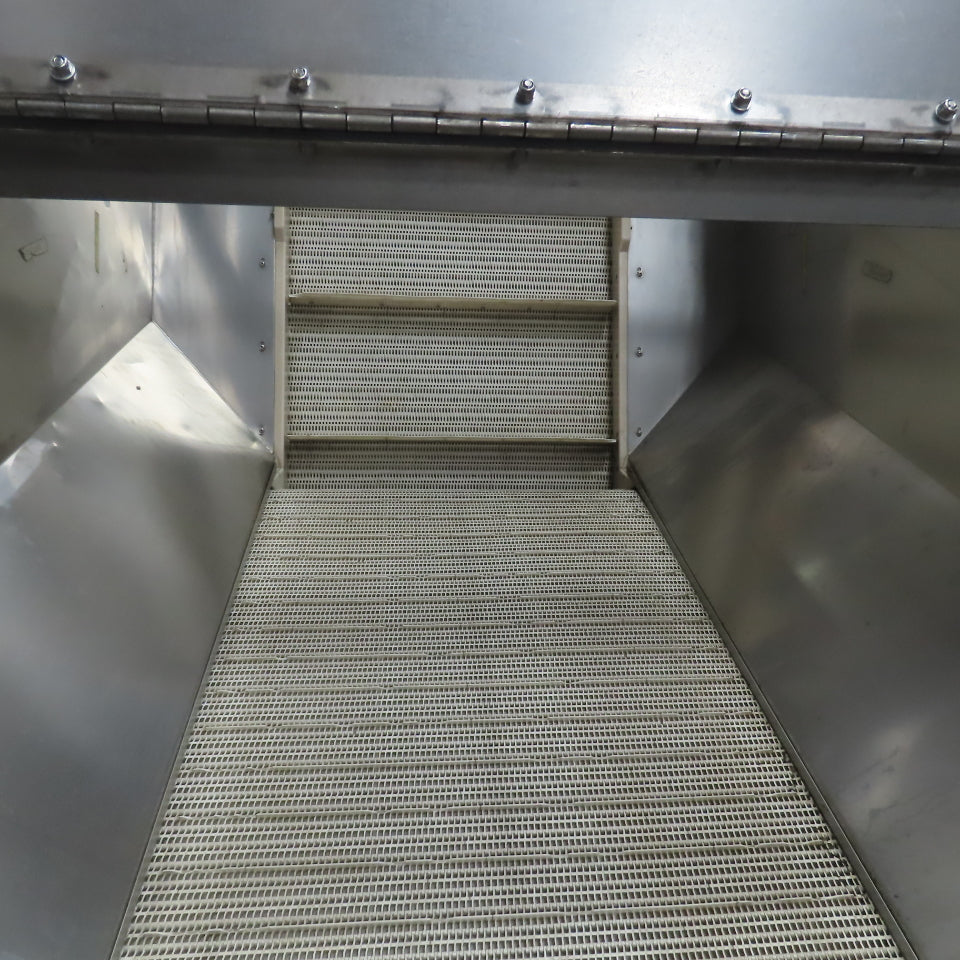 Stainless Steel  Incline Hopper Conveyor 53"H Disc 35.5" Belt 32FPM 220V 3PH