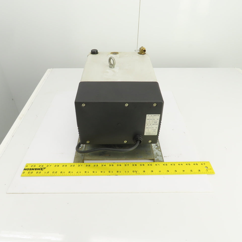 Oerlikon A90L-0001-0425 SV25 9550363 Rotary Vane Laser Vacuum Pump 0.90kW 200V